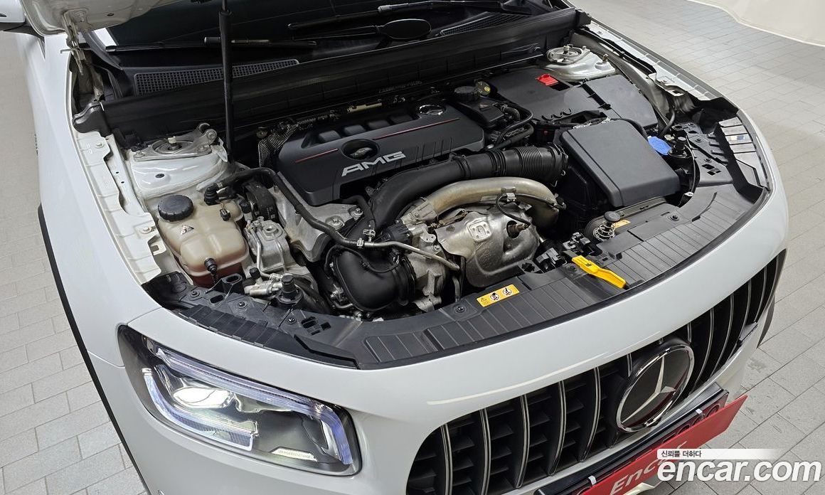 Mercedes Benz GLB-Class AMG GLB35 4MATIC