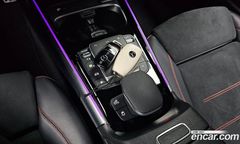 Mercedes Benz GLB-Class AMG GLB35 4MATIC
