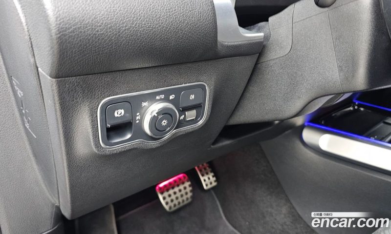 Mercedes Benz GLB-Class AMG GLB35 4MATIC
