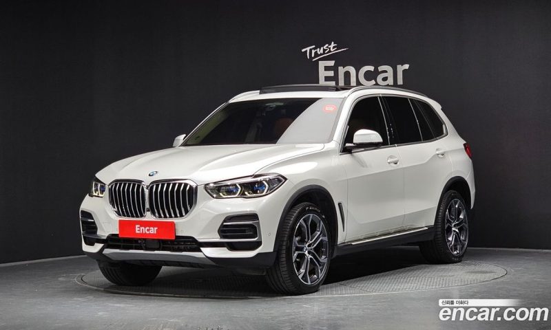 BMW X5 xDrive i40 xLine
