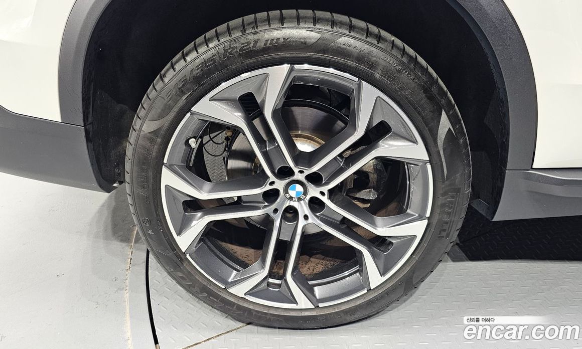 BMW X5 xDrive i40 xLine