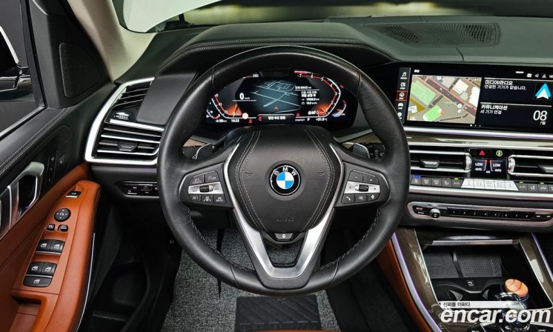 BMW X5 xDrive i40 xLine