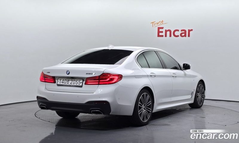 BMW 5-Series 520D xDrive M Sport Package Plus