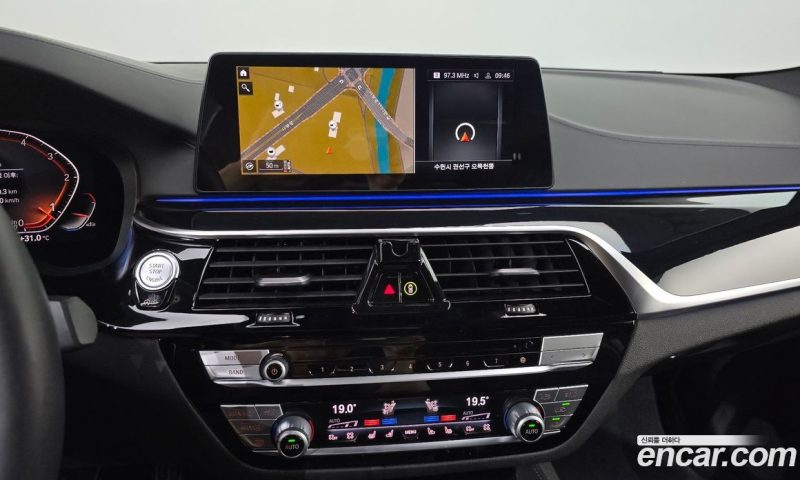 BMW 5-Series 520D xDrive M Sport Package Plus