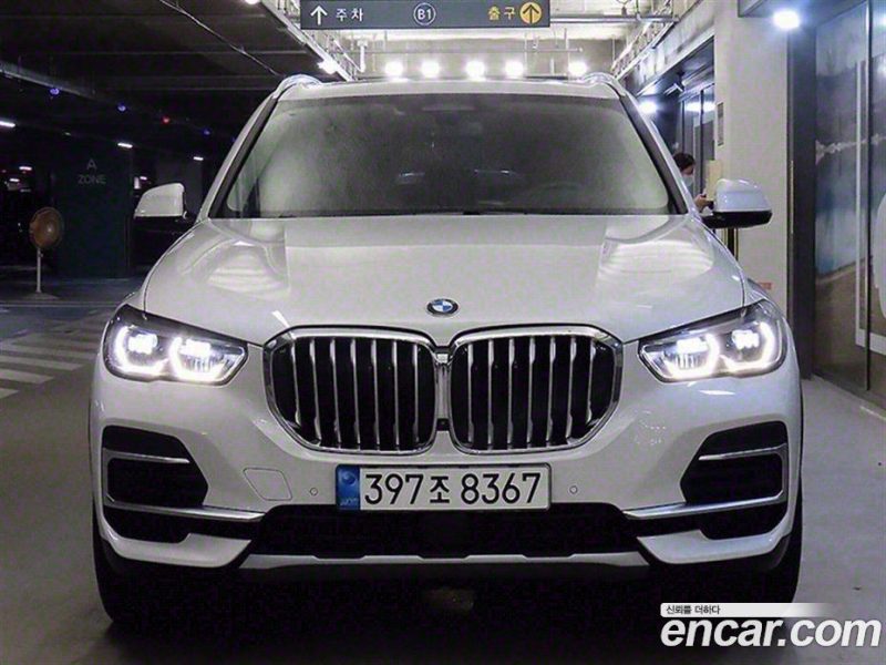 BMW X5 xDrive i40 xLine