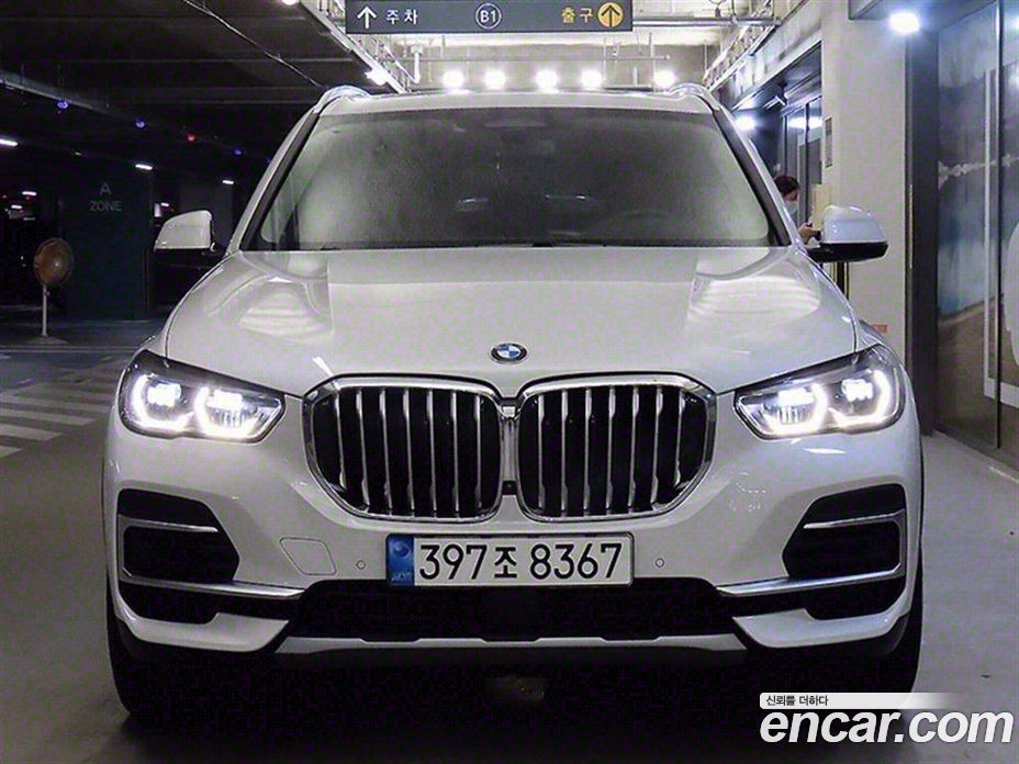 BMW X5 xDrive i40 xLine