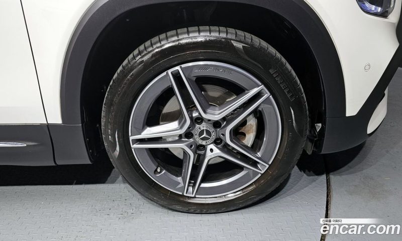 Mercedes Benz GLB-Class GLB250 4MATIC