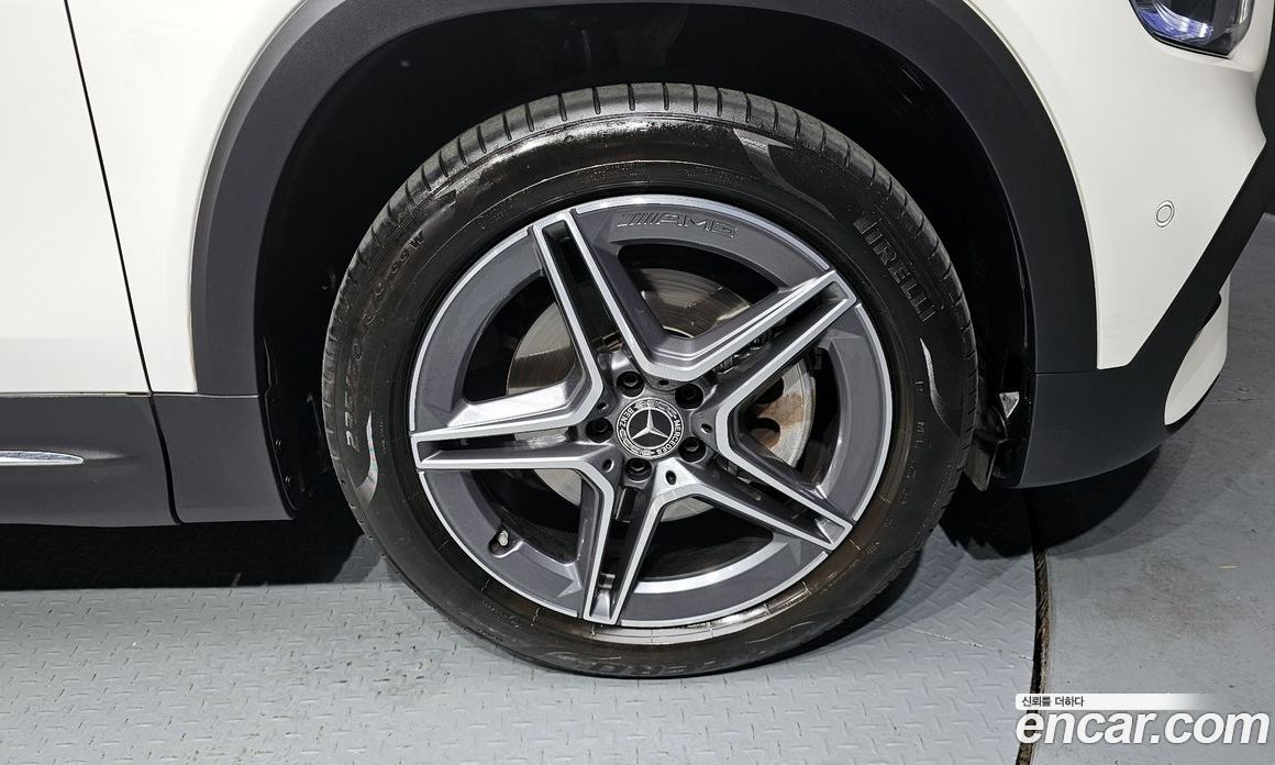 Mercedes Benz GLB-Class GLB250 4MATIC