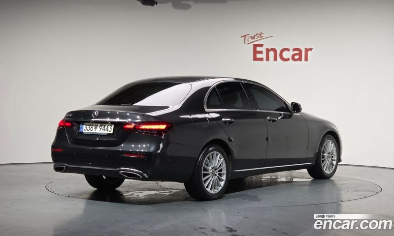 Mercedes Benz E-Class E250 Exclusive