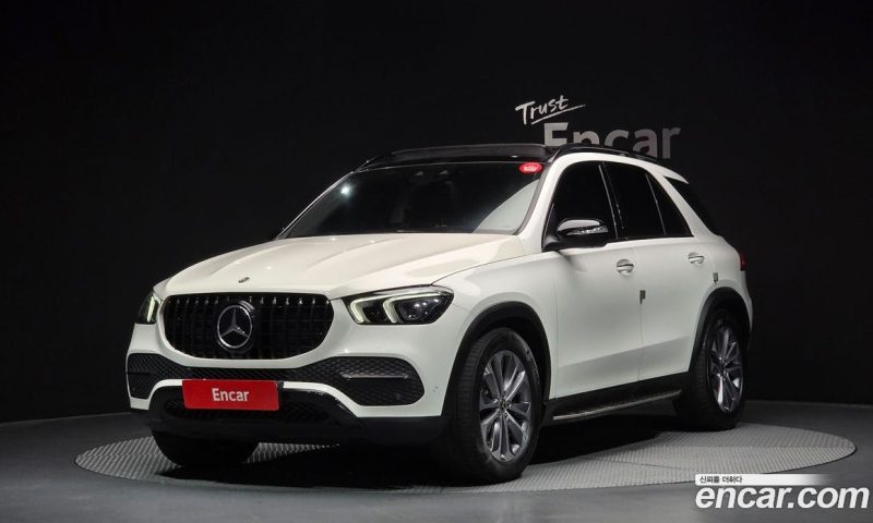Mercedes Benz GLE-Class GLE300d 4MATIC