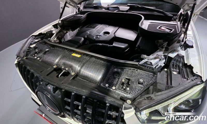 Mercedes Benz GLE-Class GLE300d 4MATIC