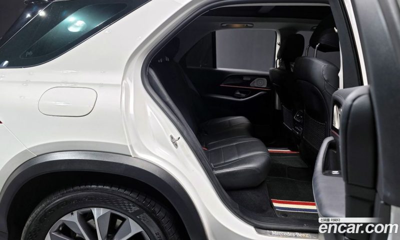Mercedes Benz GLE-Class GLE300d 4MATIC