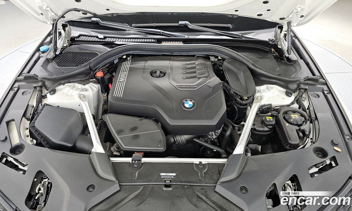 BMW 5-Series i520 M Sport