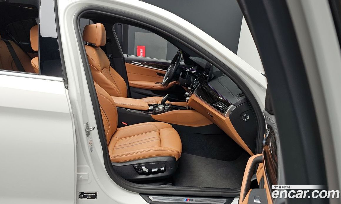 BMW 5-Series i520 M Sport