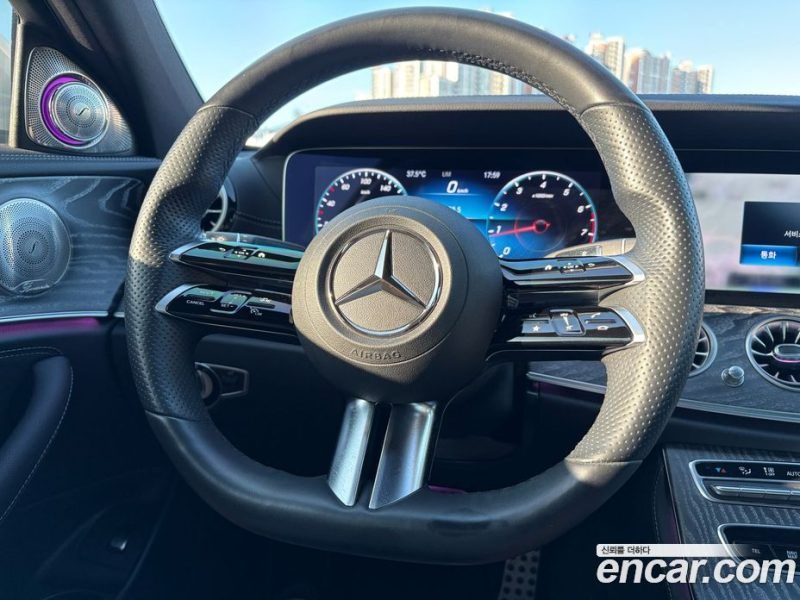 Mercedes Benz E-Class E350 4MATIC AMG Line