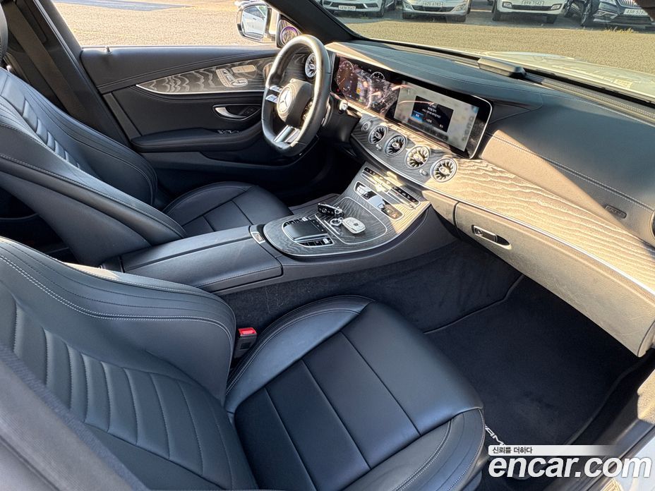Mercedes Benz E-Class E350 4MATIC AMG Line