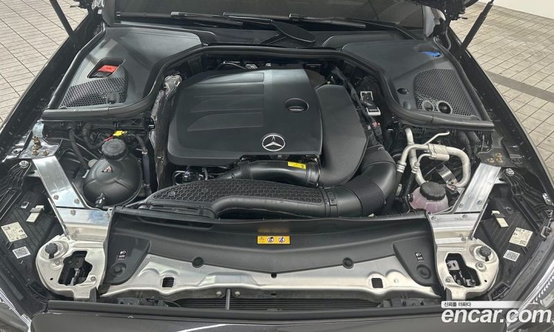 Mercedes Benz E-Class E350 4MATIC AMG Line