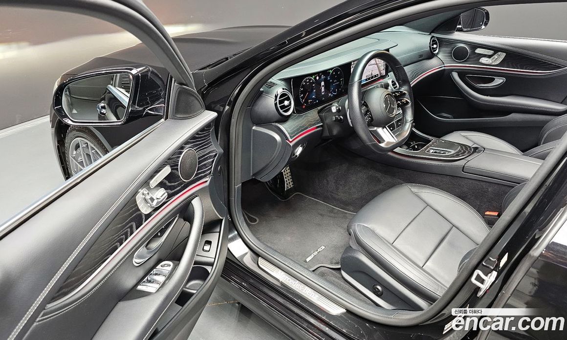 Mercedes Benz E-Class E220d 4MATIC AMG Line