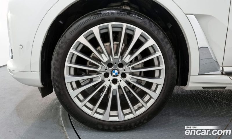 BMW X7 xDrive i40 Design Pure Excellence 7-Seater