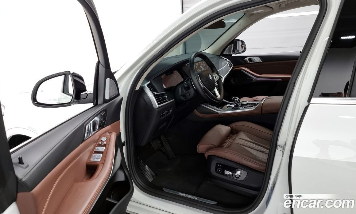 BMW X7 xDrive i40 Design Pure Excellence 7-Seater