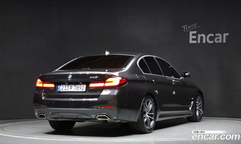 BMW 5-Series i520 M Sport