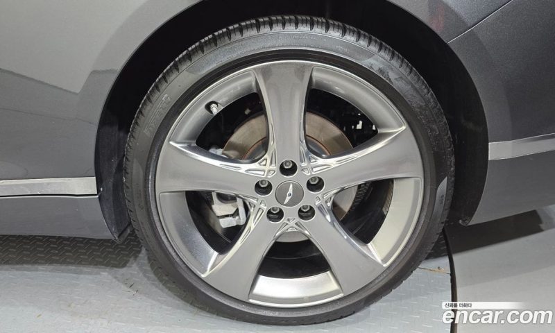 Genesis G80 Gasoline 2.5 Turbo 2WD