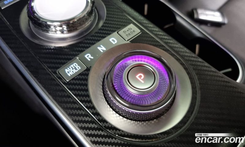 Genesis GV70 2.5T Gasoline 2WD