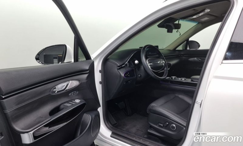 Genesis GV70 2.5T Gasoline 2WD