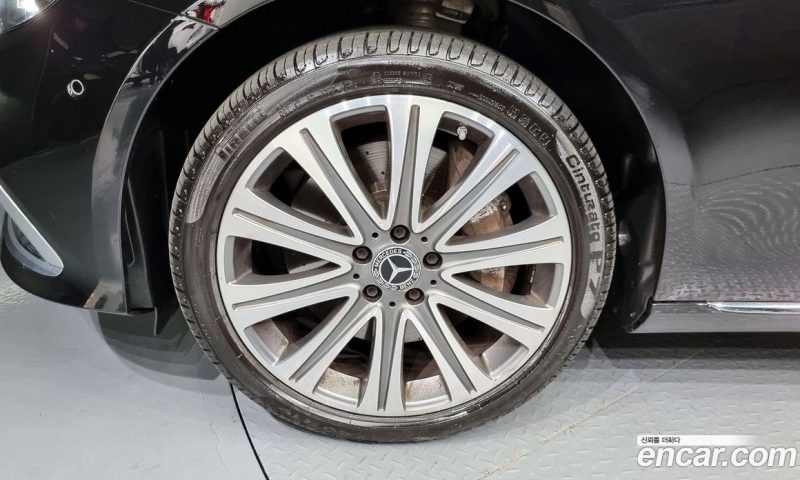 Mercedes Benz E-Class E450 4MATIC Exclusive