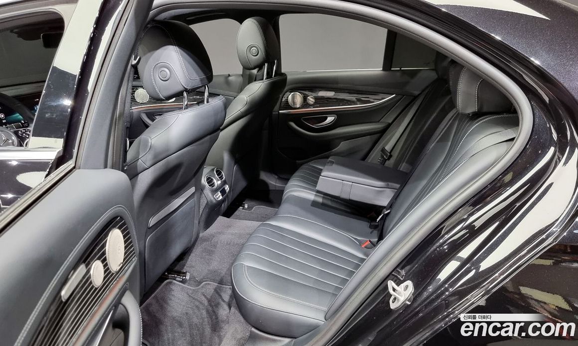 Mercedes Benz E-Class E450 4MATIC Exclusive