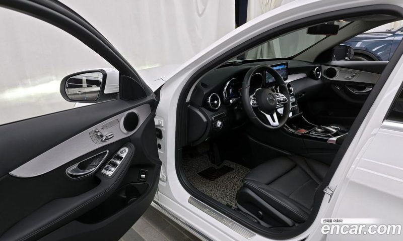 Mercedes Benz C-Class C200 Avantgarde