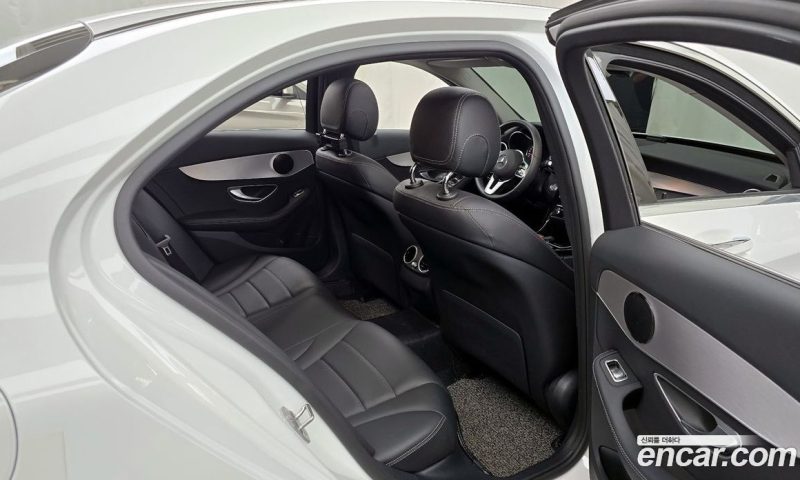 Mercedes Benz C-Class C200 Avantgarde