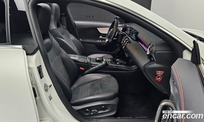 Mercedes Benz CLA-Class CLA250 4MATIC