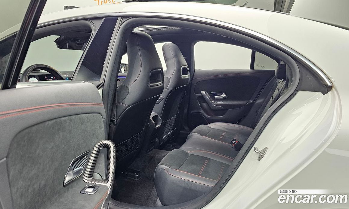 Mercedes Benz CLA-Class CLA250 4MATIC