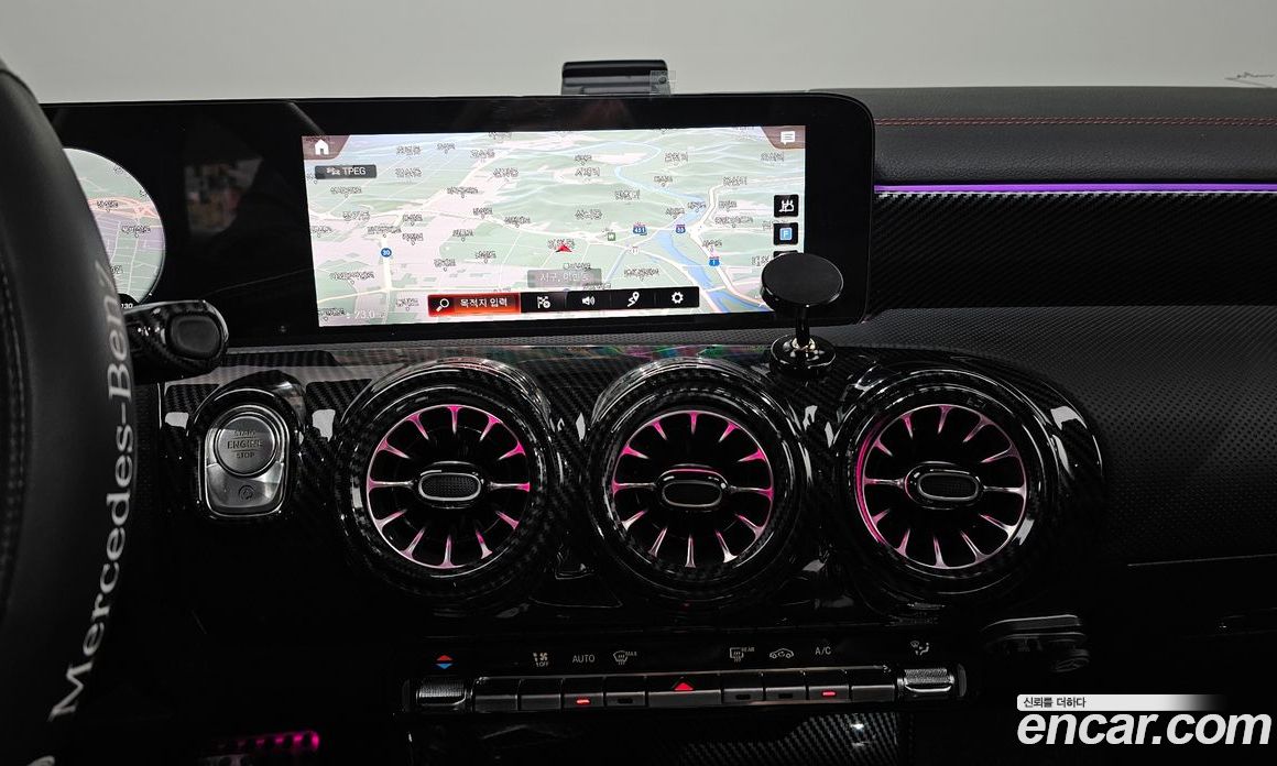 Mercedes Benz CLA-Class CLA250 4MATIC