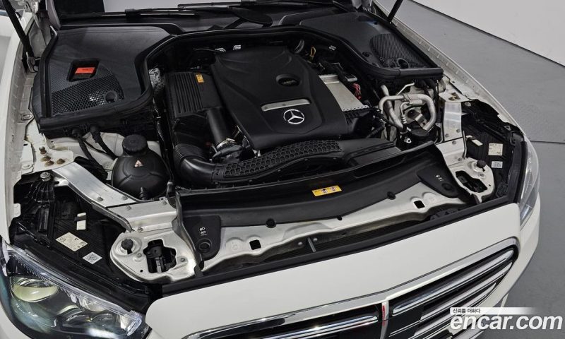 Mercedes Benz E-Class E250 Exclusive