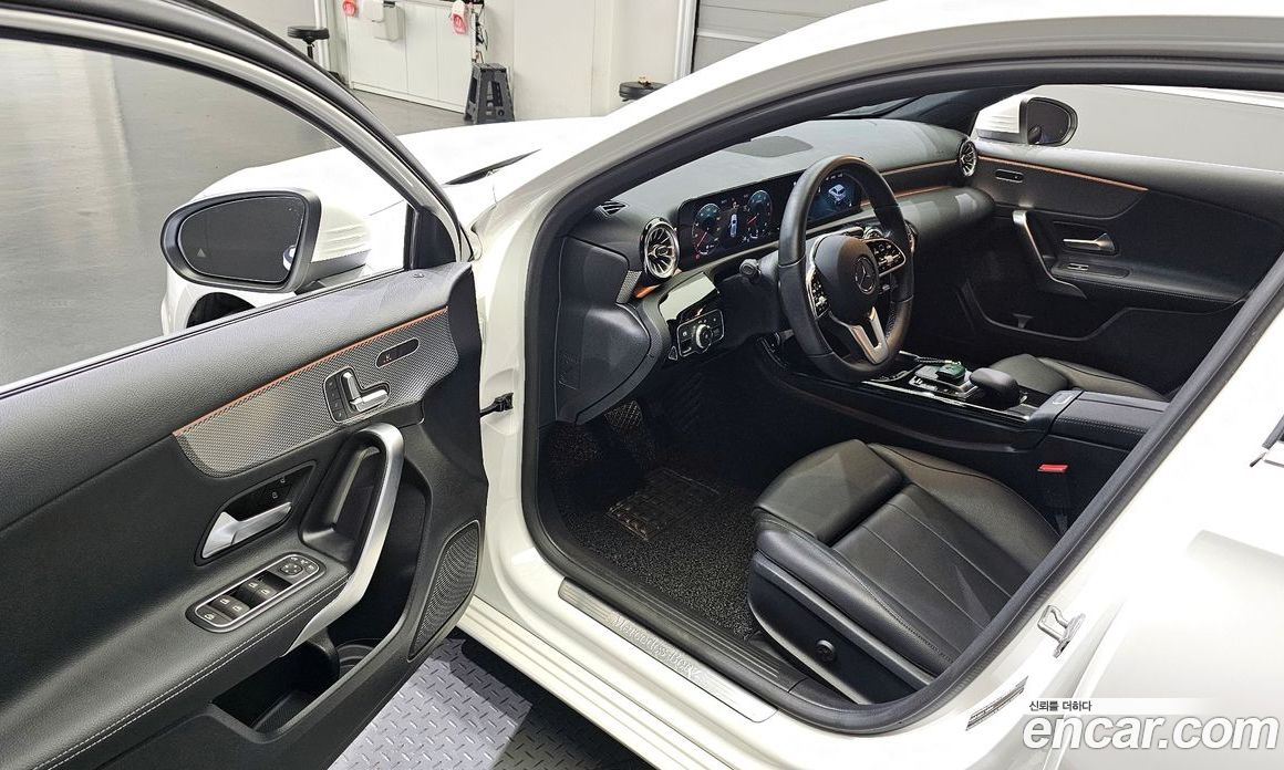 Mercedes Benz A-Class A220 Hatchback