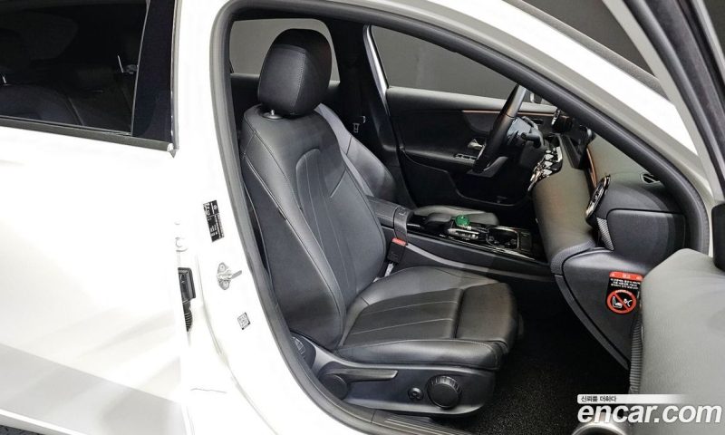 Mercedes Benz A-Class A220 Hatchback