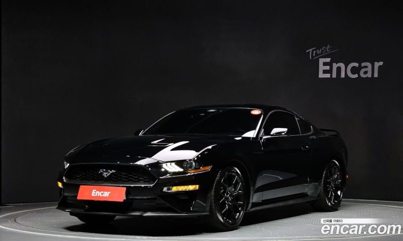 Ford Mustang Coupe