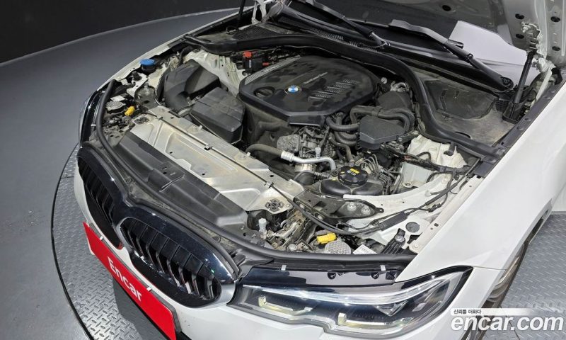 BMW 3-Series 320D Luxury