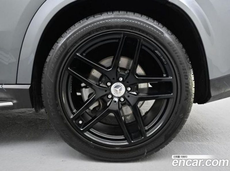 Mercedes Benz GLE-Class GLE400d 4MATIC Coupe