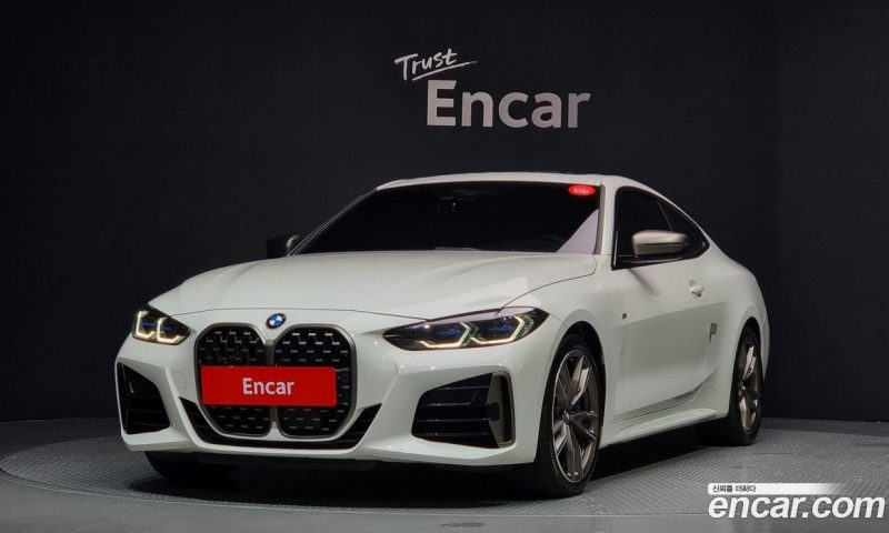 BMW 4-Series M440i xDrive FIrst Edition Coupe