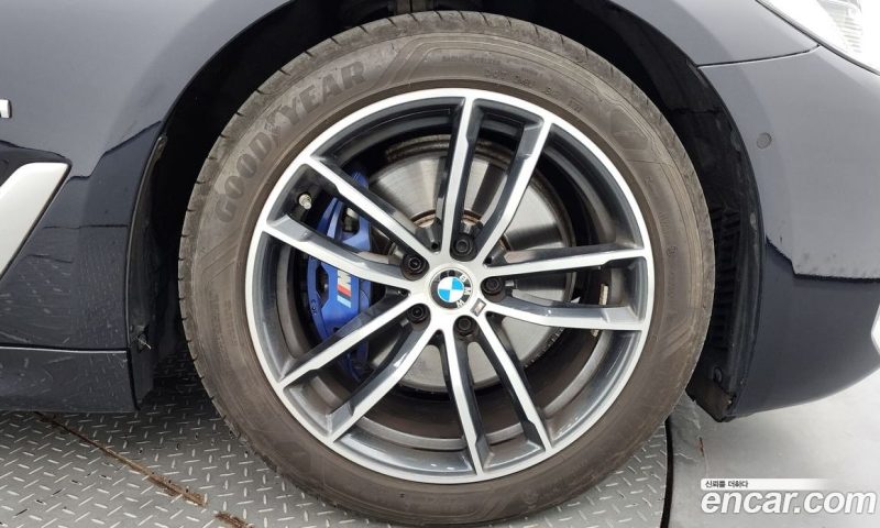 BMW 5-Series i520 M Sport