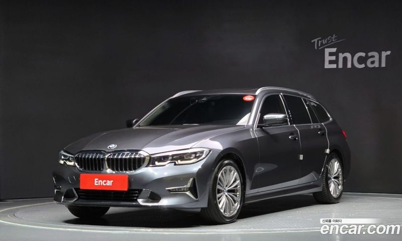 BMW 3-Series i320 Touring Luxury