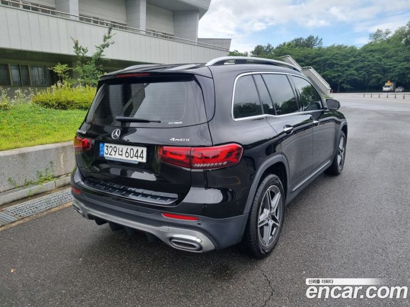 Mercedes Benz GLB-Class GLB250 4MATIC