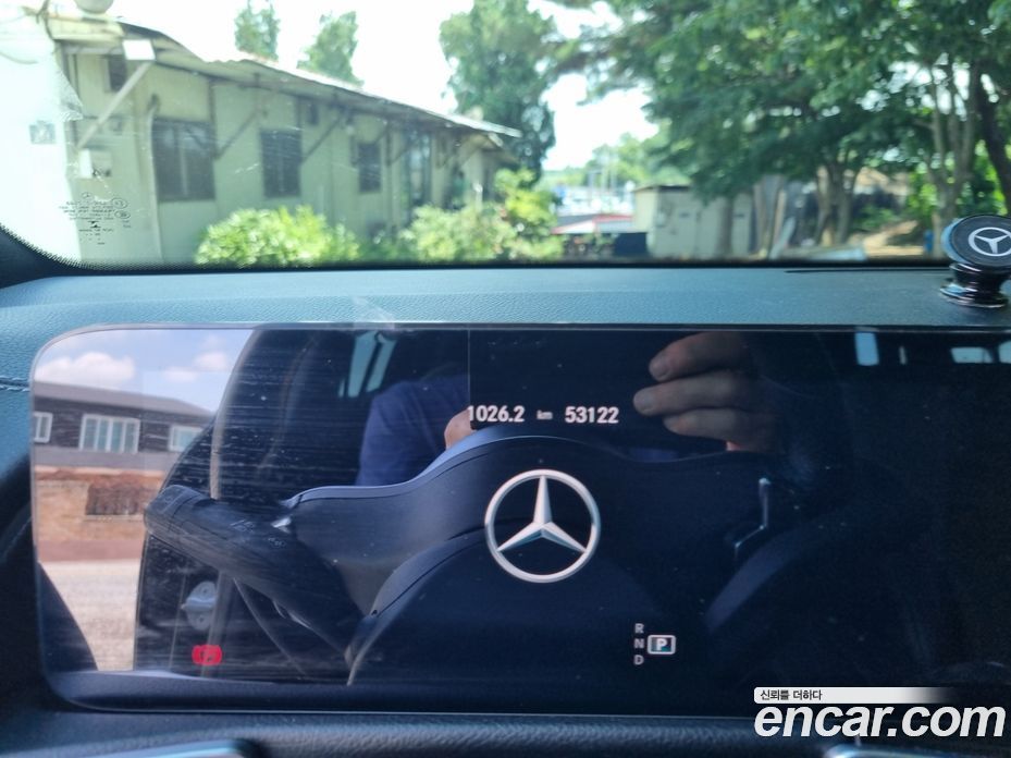 Mercedes Benz GLB-Class GLB250 4MATIC