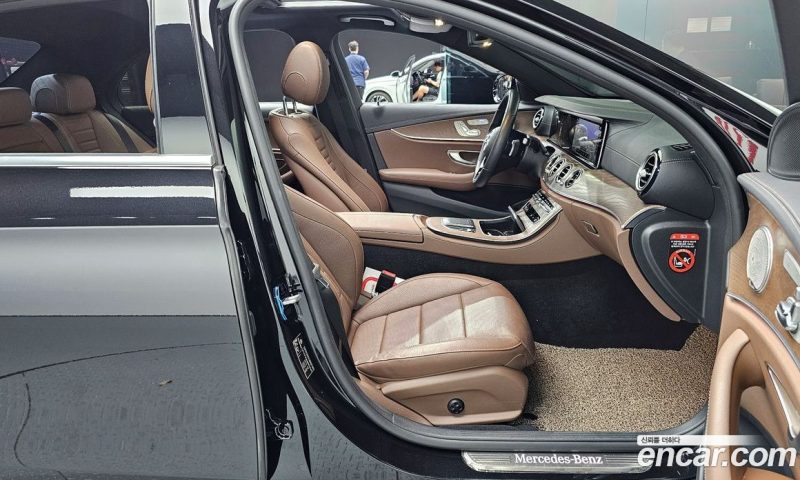 Mercedes Benz E-Class E250 Exclusive