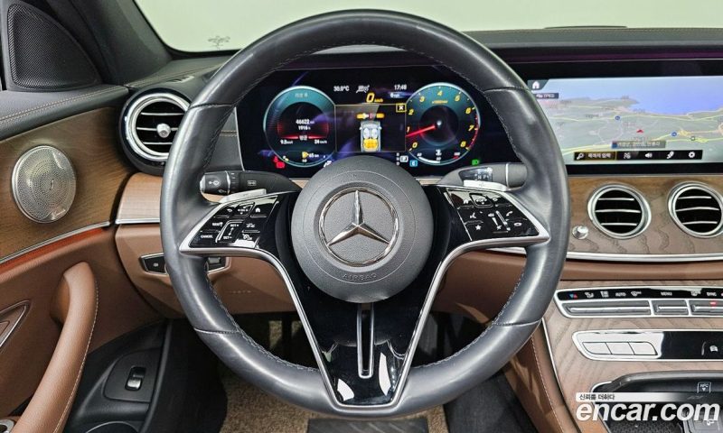 Mercedes Benz E-Class E250 Exclusive