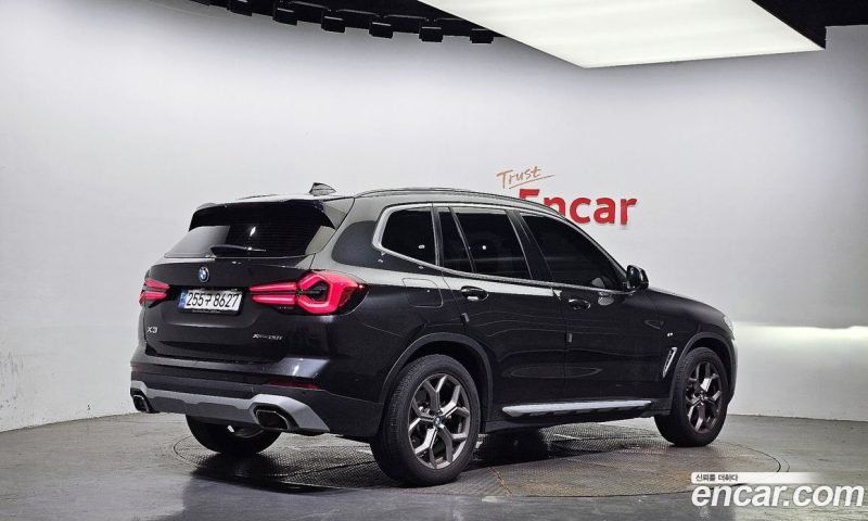 BMW X3 xDrive i20