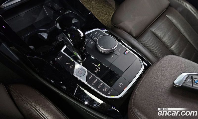 BMW X3 xDrive i20